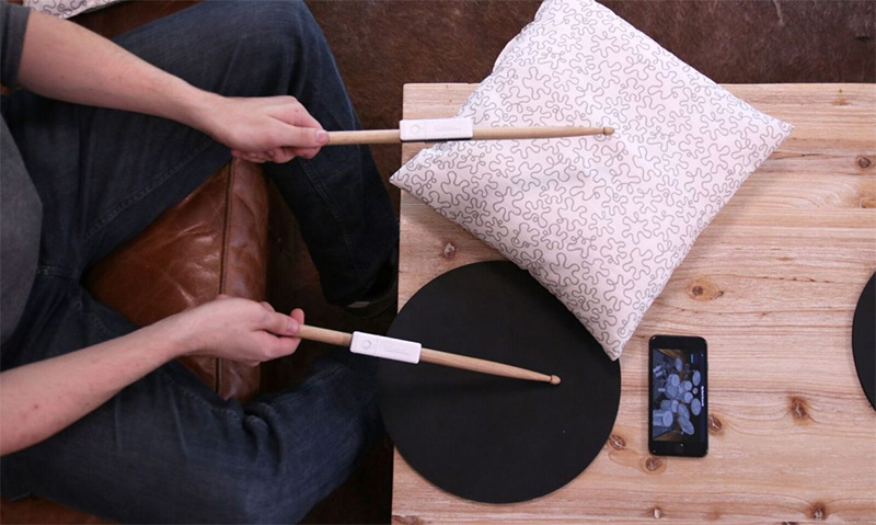 Senstroke : une batterie virtuelle qui tient dans la poche !